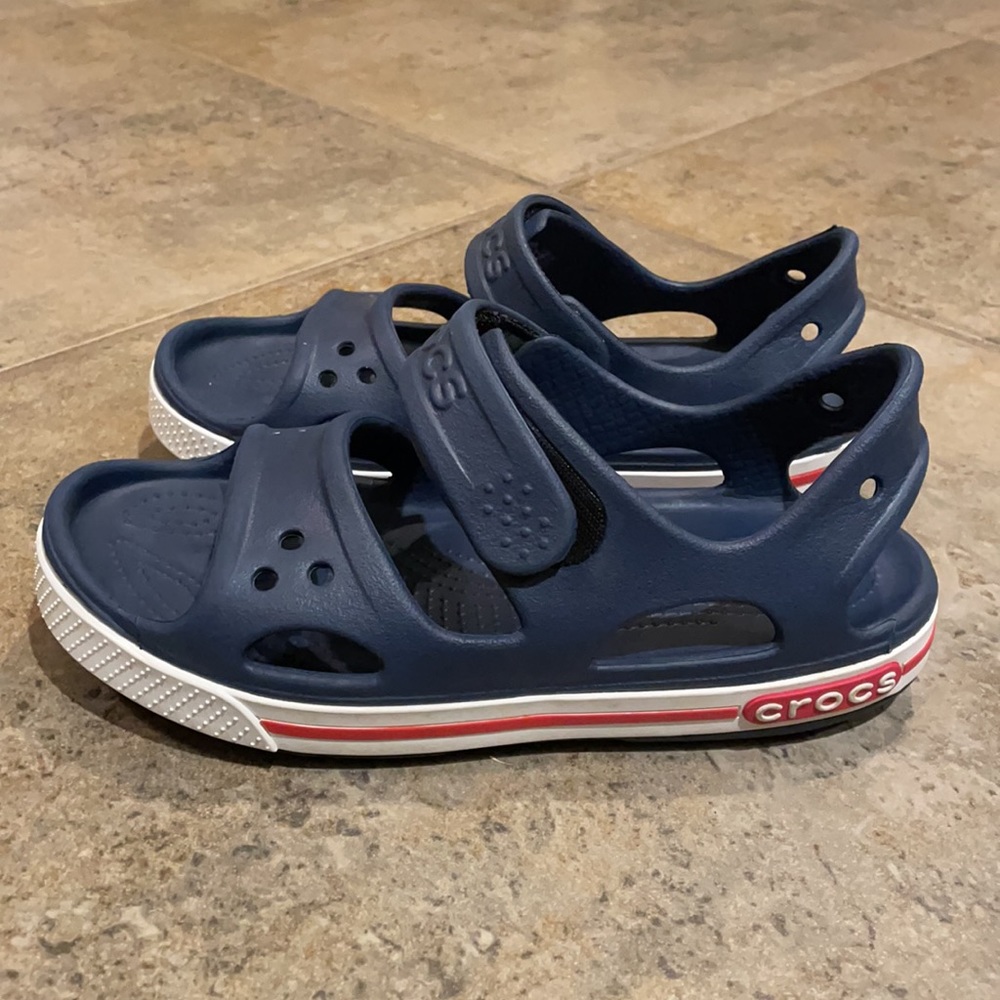 Crocs Crocband II Red White  & Blue Strap Sandals Size J 3